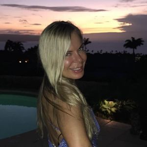 Meet your Posher, Nina